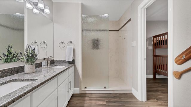 450 Pecan Creek DR, Horseshoe Bay, TX 78657