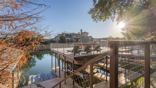450 Pecan Creek DR, Horseshoe Bay, TX 78657