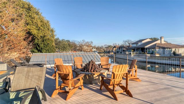 450 Pecan Creek DR, Horseshoe Bay, TX 78657