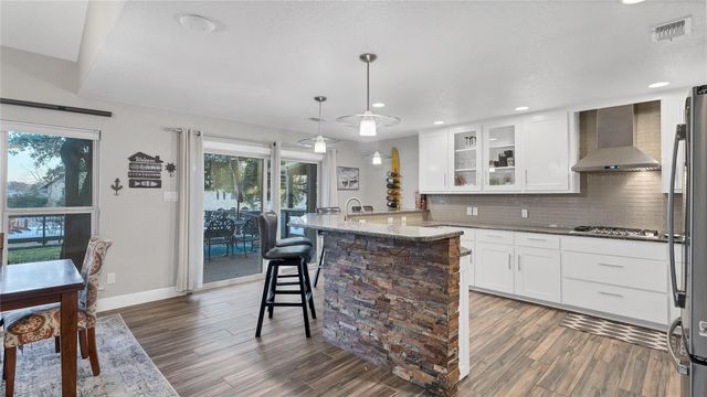 450 Pecan Creek DR, Horseshoe Bay, TX 78657