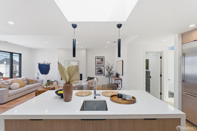 1646 34th Avenue, San Francisco, CA 94122