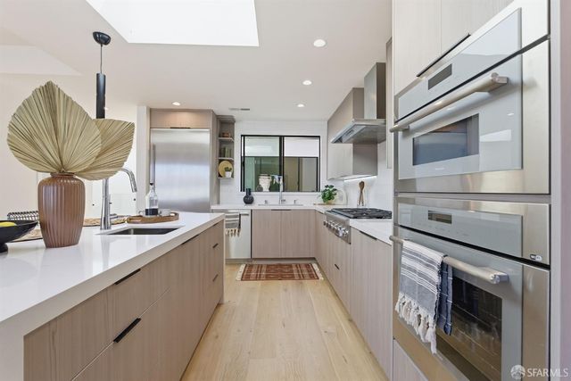 1646 34th Avenue, San Francisco, CA 94122