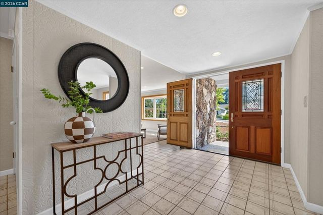 131 Corte Del Prado, Walnut Creek, CA 94598
