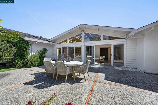 131 Corte Del Prado, Walnut Creek, CA 94598