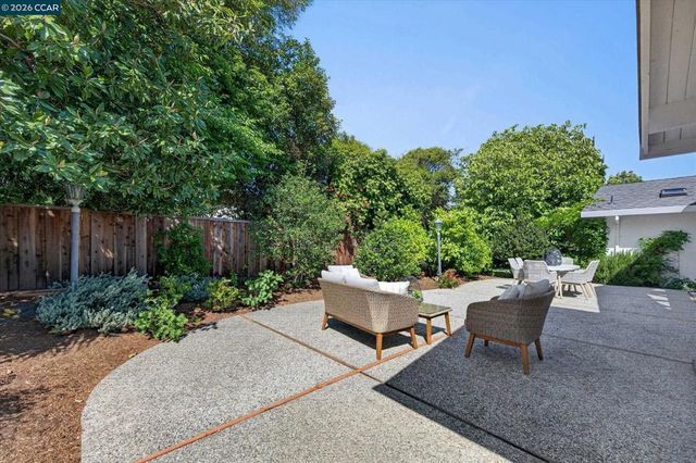 131 Corte Del Prado, Walnut Creek, CA 94598