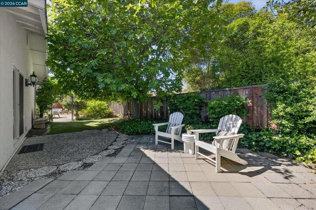 131 Corte Del Prado, Walnut Creek, CA 94598
