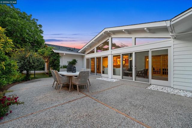 131 Corte Del Prado, Walnut Creek, CA 94598