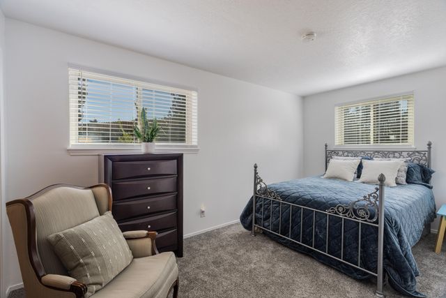 9212 Orlando Place NE, Albuquerque, NM 87111