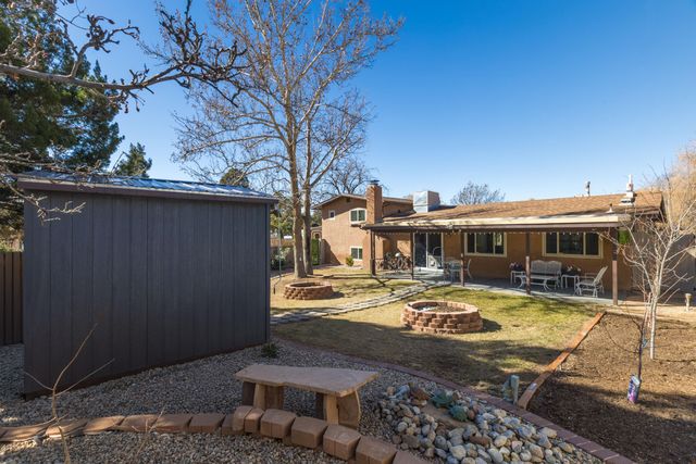 9212 Orlando Place NE, Albuquerque, NM 87111