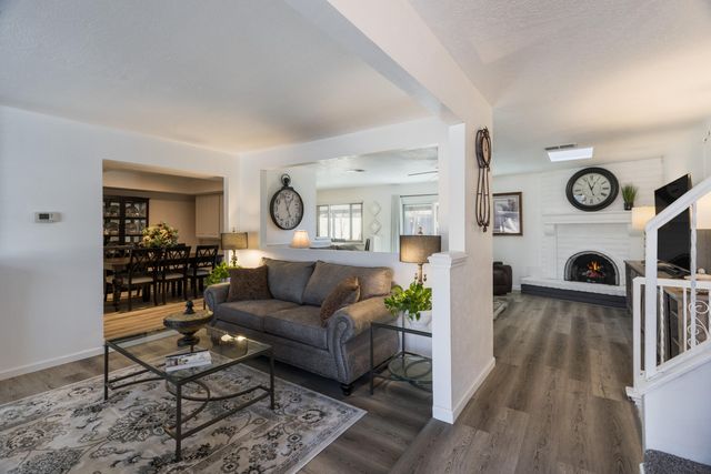 9212 Orlando Place NE, Albuquerque, NM 87111