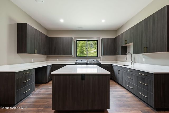 1520 Wrenco Loop Rd, Sandpoint, ID 83864