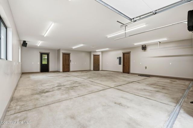 1520 Wrenco Loop Rd, Sandpoint, ID 83864