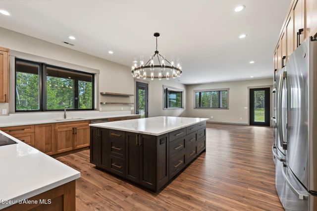 1520 Wrenco Loop Rd, Sandpoint, ID 83864