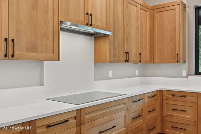1520 Wrenco Loop Rd, Sandpoint, ID 83864