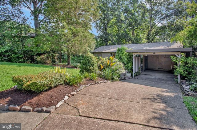 12321 HOLLYHOCK CT, Woodbridge, VA 22192