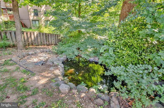 12321 HOLLYHOCK CT, Woodbridge, VA 22192
