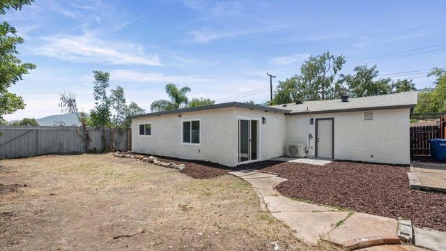 8840 Delrose Avenue, Spring Valley, CA 91977