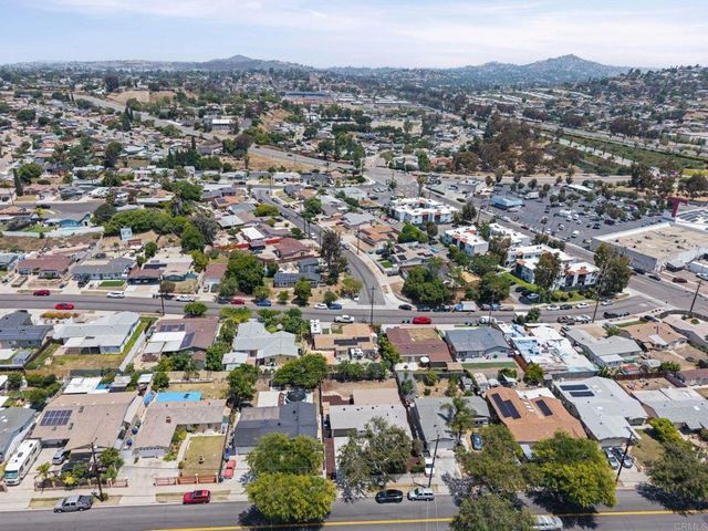 8840 Delrose Avenue, Spring Valley, CA 91977