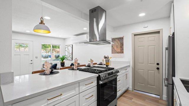 8840 Delrose Avenue, Spring Valley, CA 91977