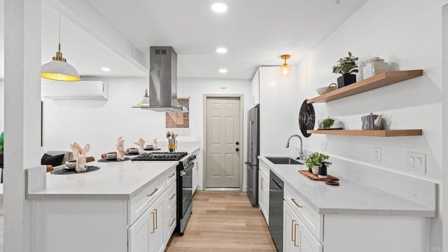 8840 Delrose Avenue, Spring Valley, CA 91977