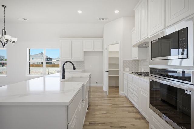 1913 Amber Gate Drive, Anna, TX 75409