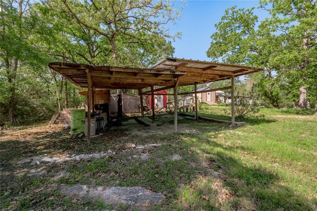 163 Black Walnut Street, Trinity, TX 75862