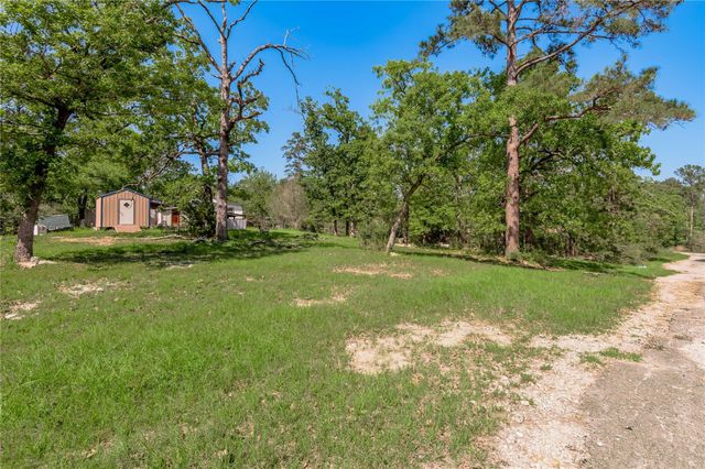 163 Black Walnut Street, Trinity, TX 75862