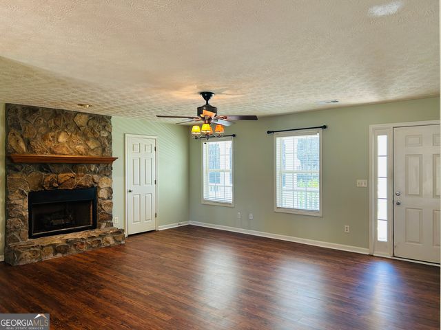 2690 Sharpsburg McCullum Road, Newnan, GA 30265