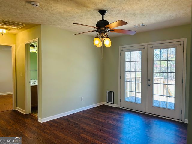 2690 Sharpsburg McCullum Road, Newnan, GA 30265