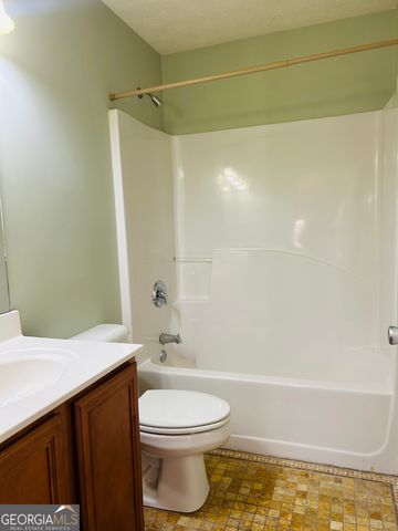 2690 Sharpsburg McCullum Road, Newnan, GA 30265