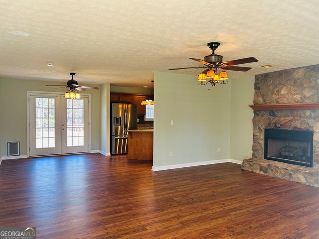 2690 Sharpsburg McCullum Road, Newnan, GA 30265