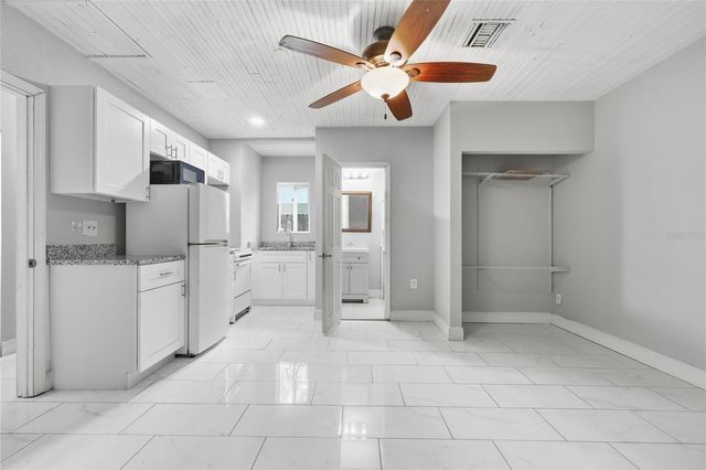 7641 COMPASS DRIVE, Orlando, FL 32810