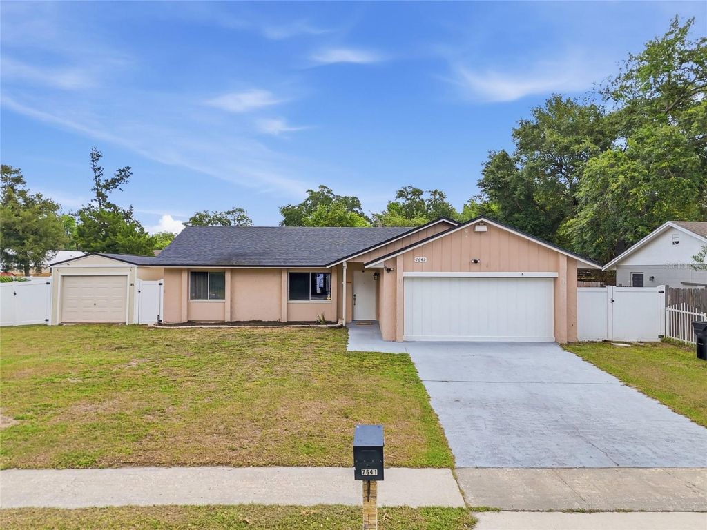 7641 COMPASS DRIVE, Orlando, FL 32810