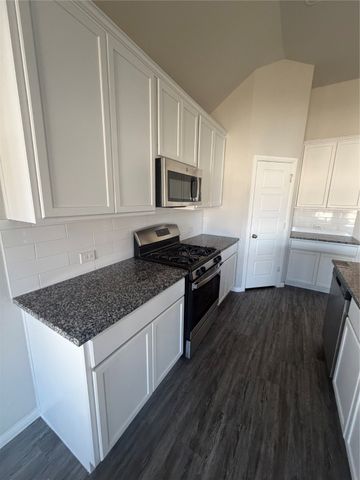 7105 Pampas Place, Venus, TX 76084