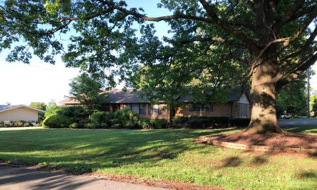 173 Country Club Ter, Winchester, TN 37398