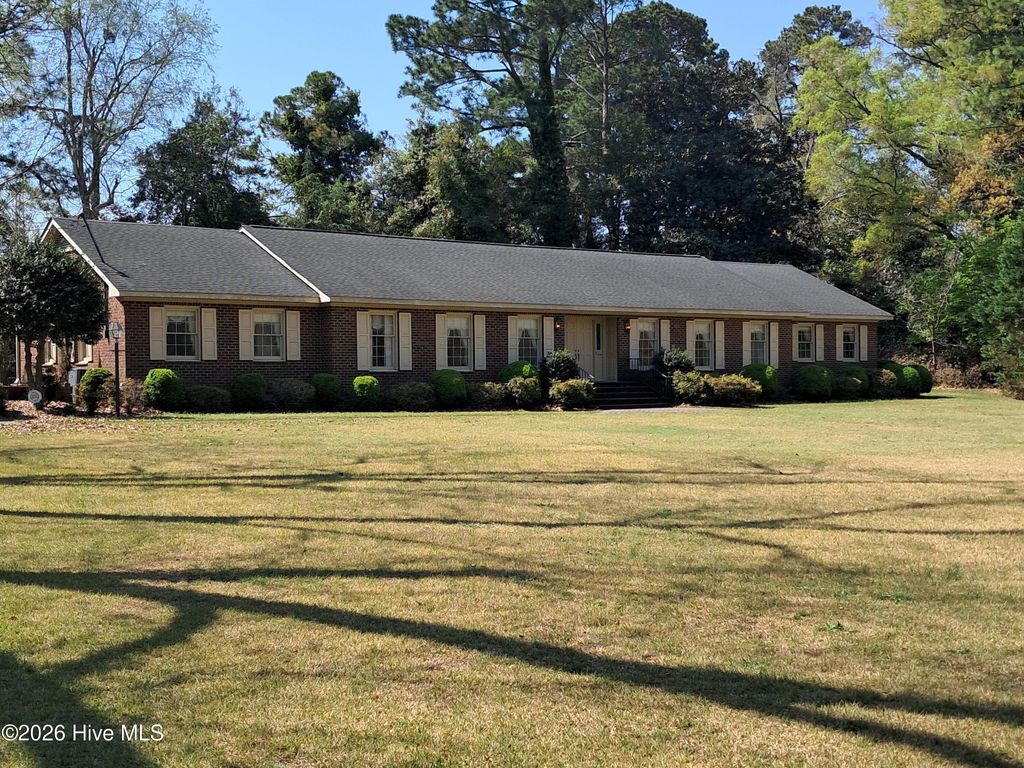 316 First Street, Hookerton, NC 28538