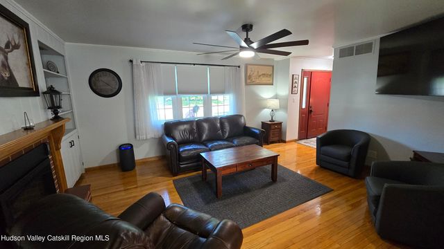 61 Payn Avenue, Chatham, NY 12037