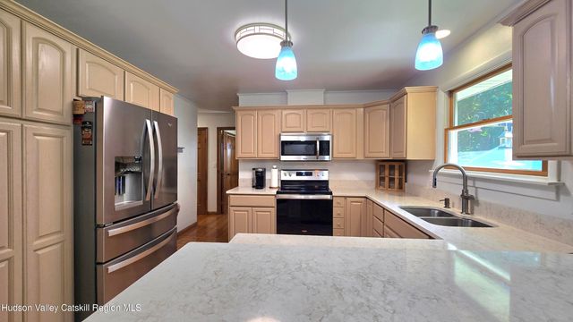 61 Payn Avenue, Chatham, NY 12037