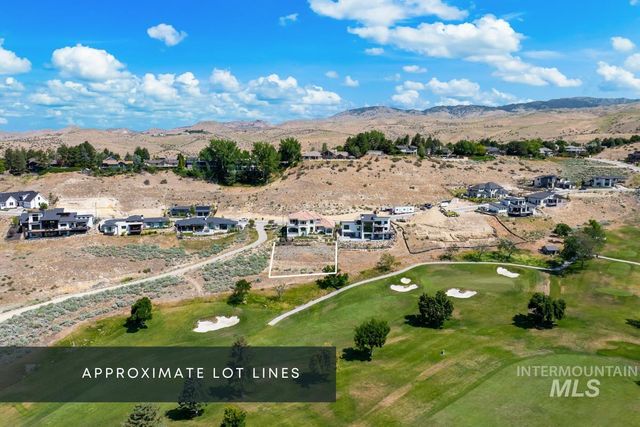 1083 E Chardie Rd, Boise, ID 83702