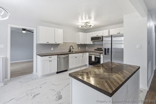 6025 Elstree Place, Fayetteville, NC 28314