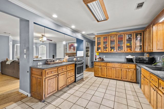 5 Williamsburg Drive, Cabot, AR 72023