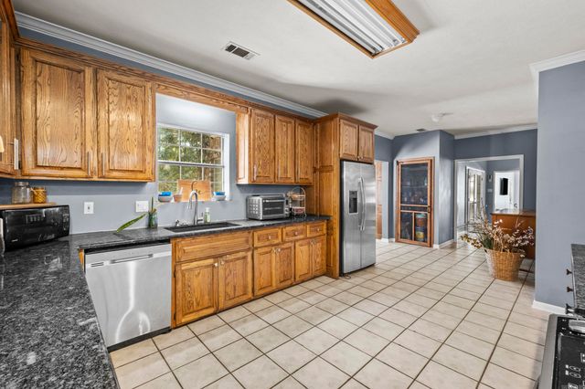 5 Williamsburg Drive, Cabot, AR 72023
