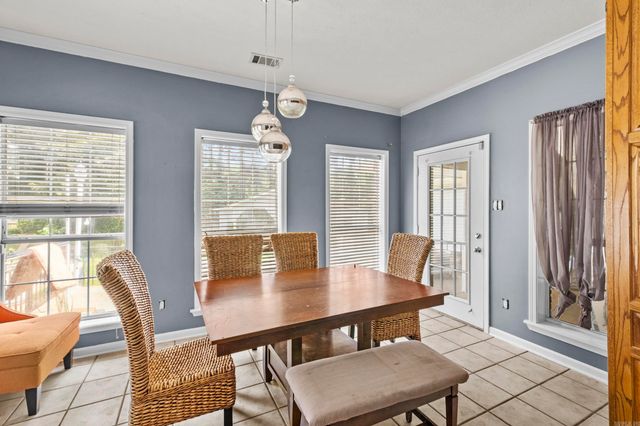 5 Williamsburg Drive, Cabot, AR 72023