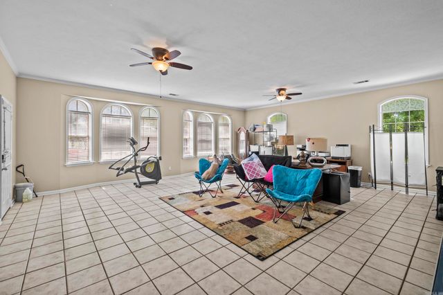 5 Williamsburg Drive, Cabot, AR 72023