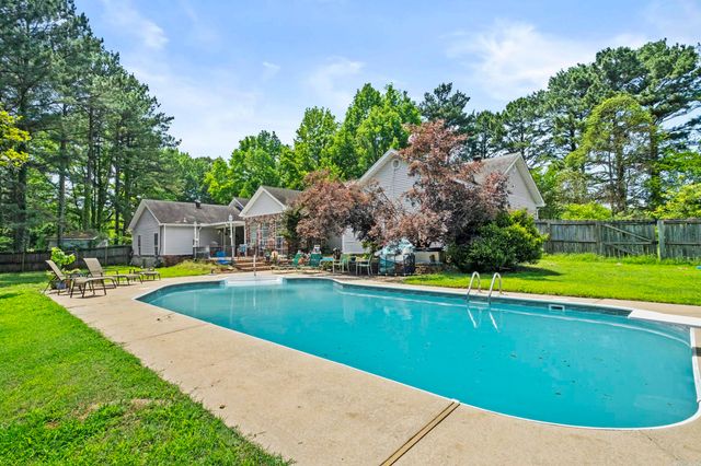 5 Williamsburg Drive, Cabot, AR 72023