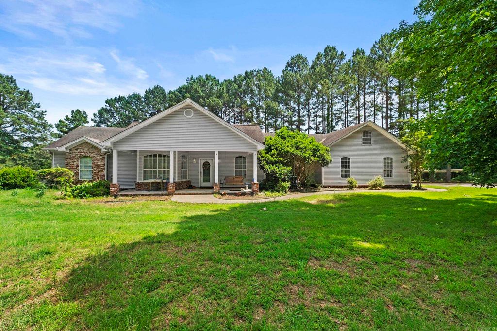 5 Williamsburg Drive, Cabot, AR 72023