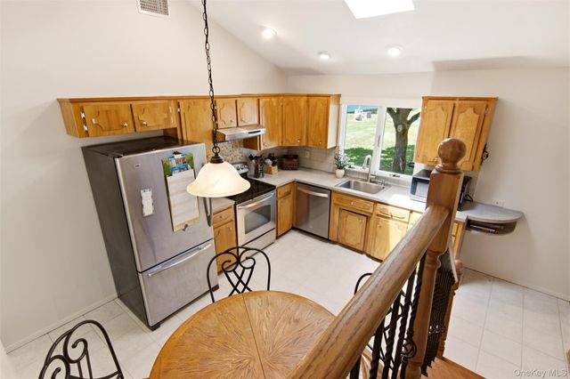 18 Millet Street, Dix Hills, NY 11746