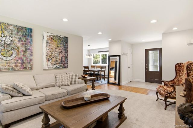 18 Millet Street, Dix Hills, NY 11746