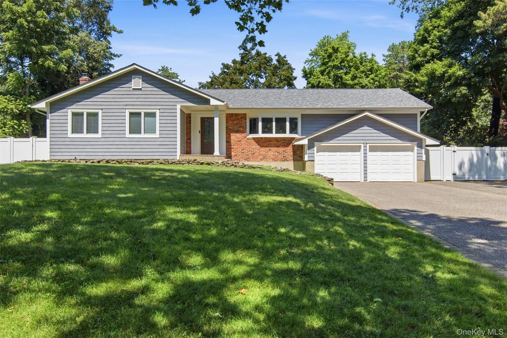 18 Millet Street, Dix Hills, NY 11746