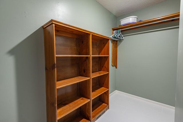 1921 E Nottingham Street, Springfield, MO 65804
